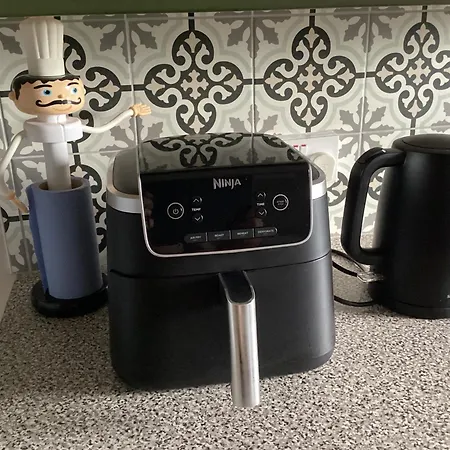 To Rent בית אירוח