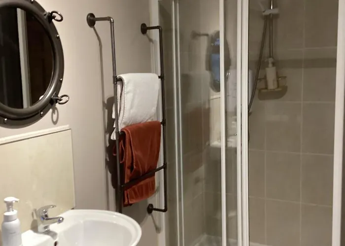 To Rent בית אירוח